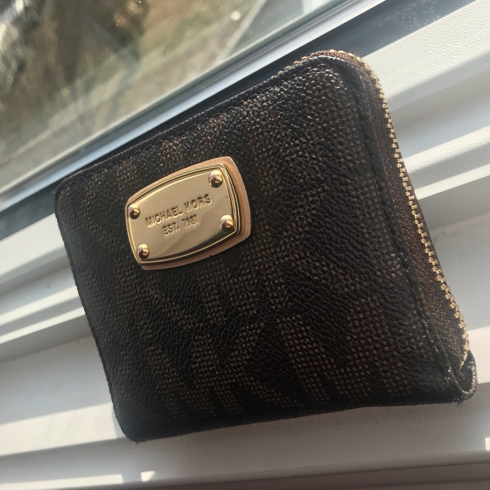 Micheal Kors Mini Wallet
